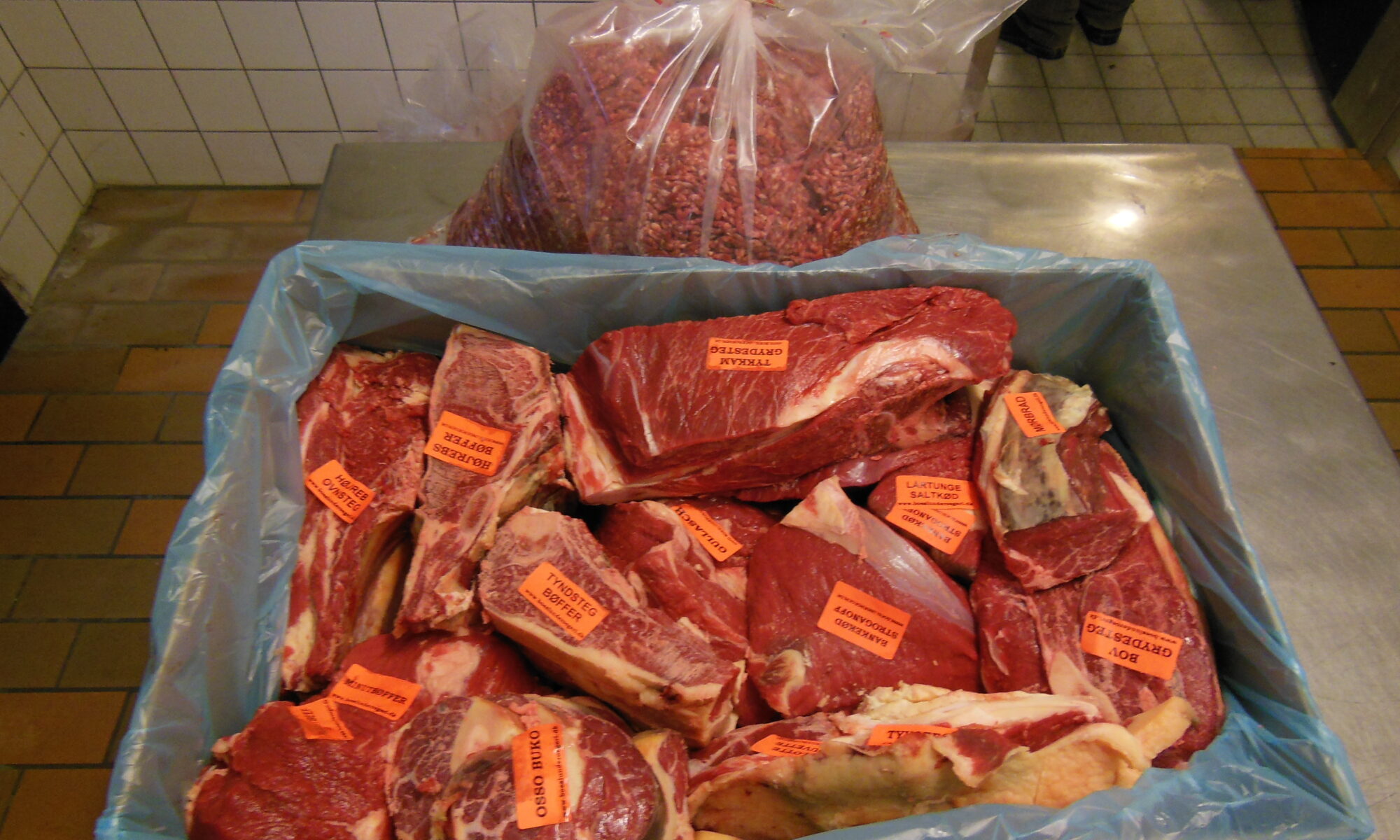 Udskåret kød fra Glænø kalv & ko